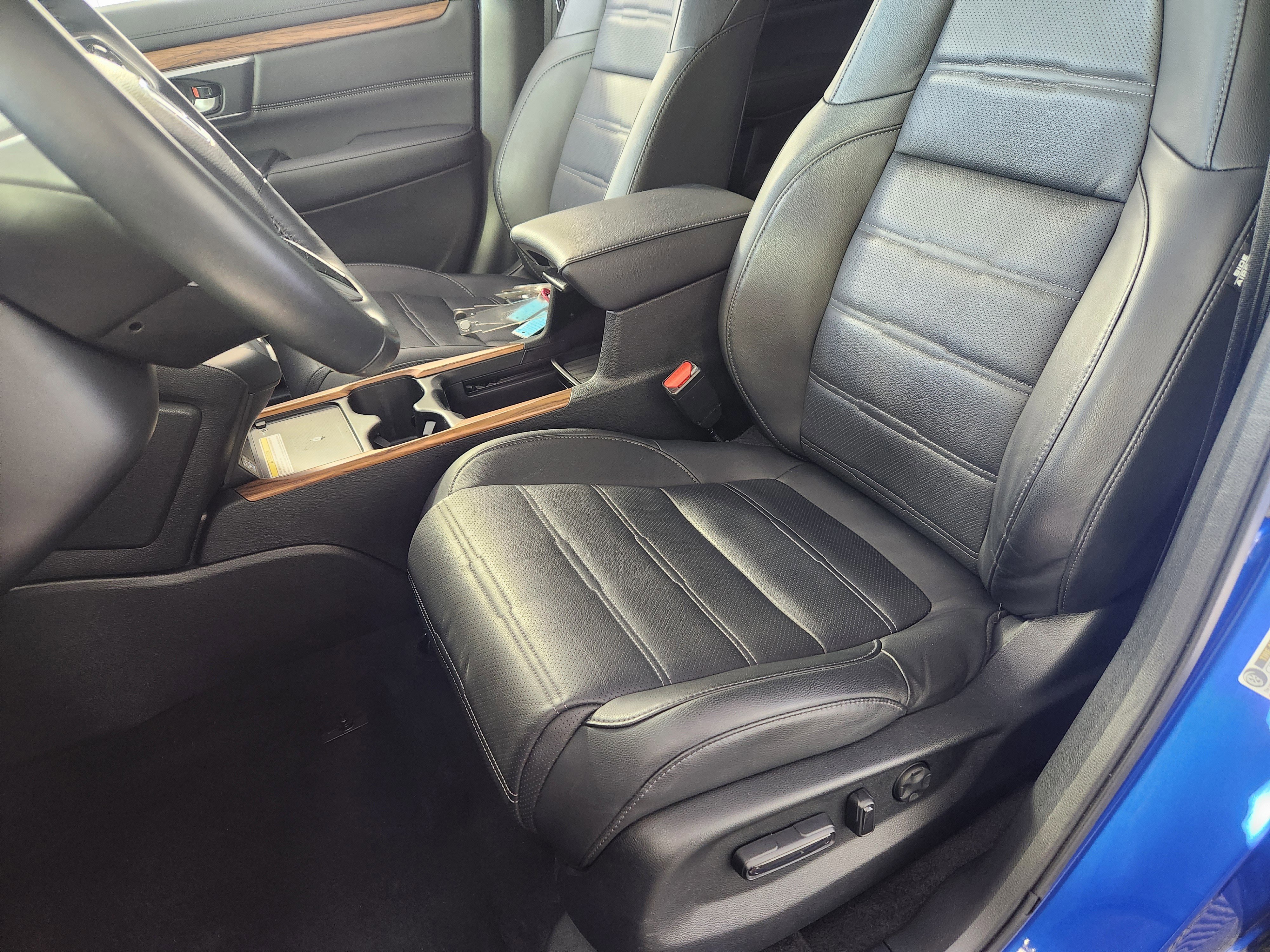 Used 2020 Honda CR-V Touring image 12