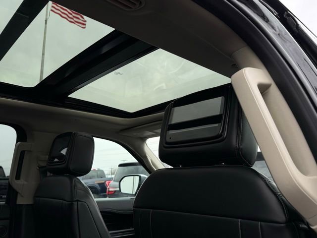 Certified 2019 Ford Expedition Platinum image 19