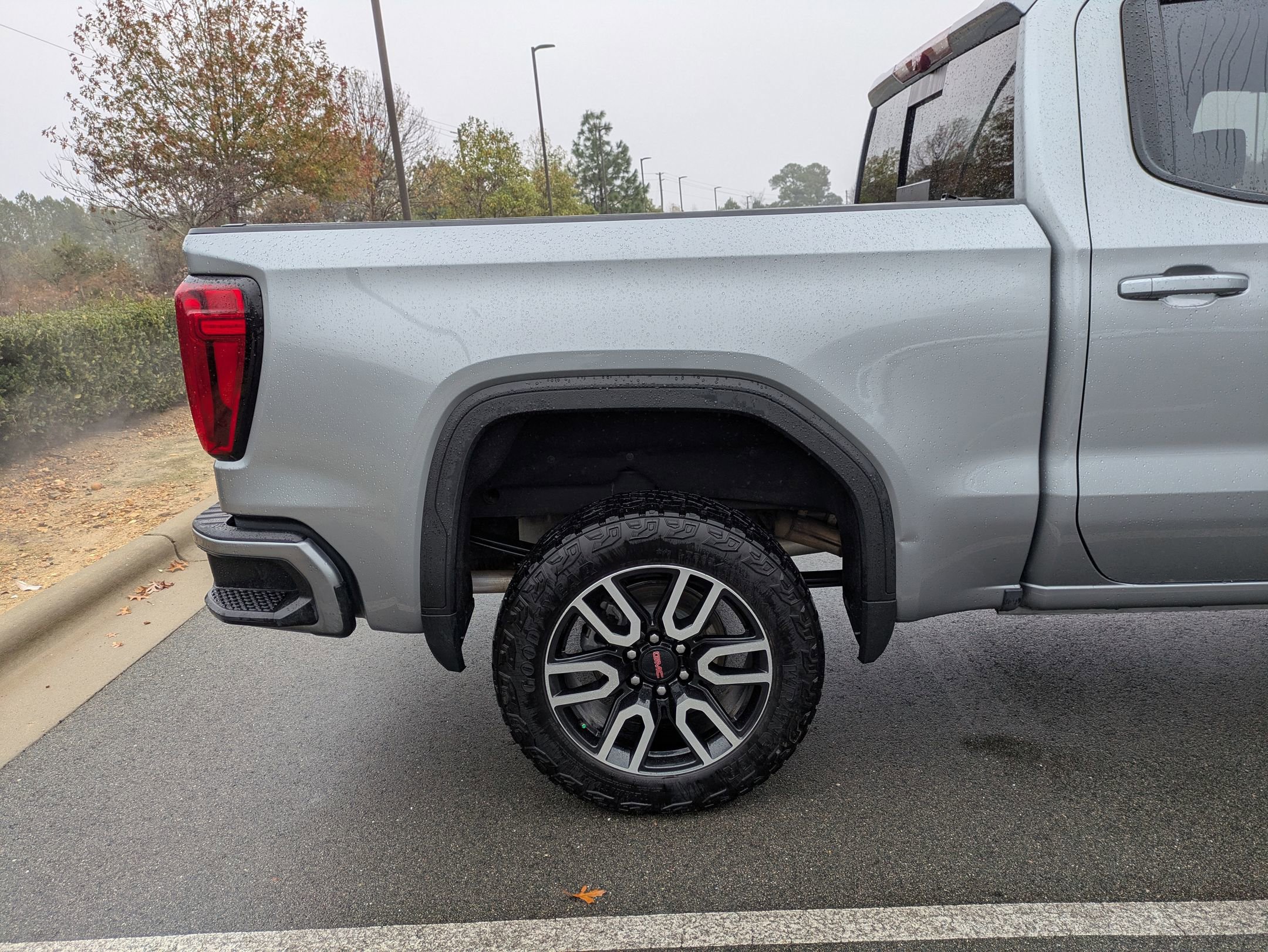 Used 2024 GMC Sierra 1500 AT4 w/ Technology Package image 38