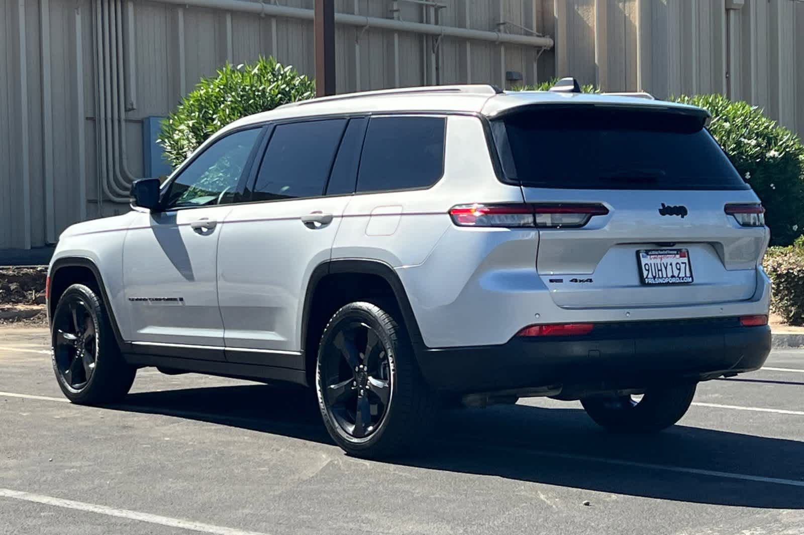 Used 2021 Jeep Grand Cherokee L Laredo AWD/4WD image 7
