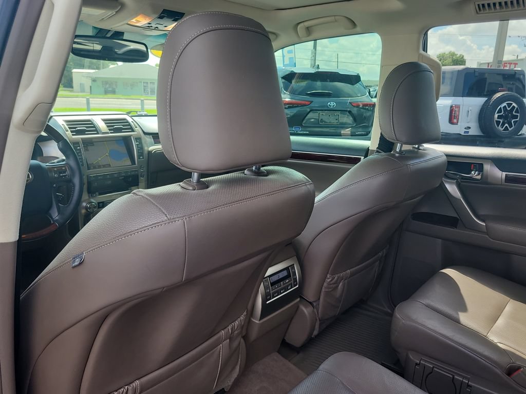 Used 2019 Lexus GX 460 Premium AWD/4WD image 9