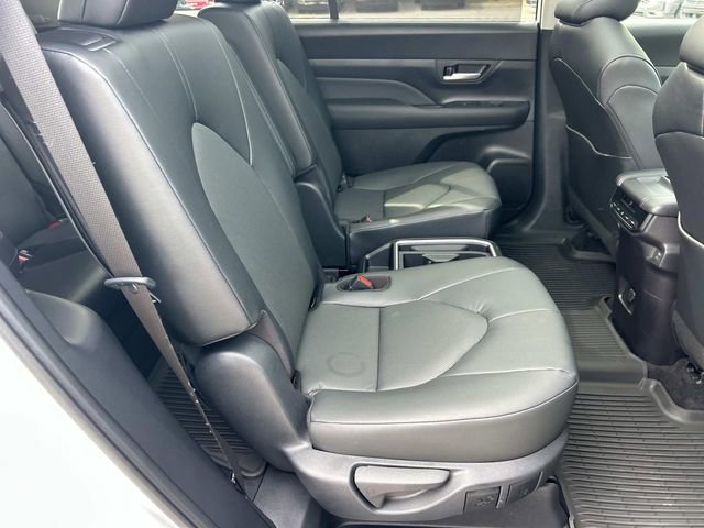 Used 2026 Toyota Grand Highlander AWD image 26