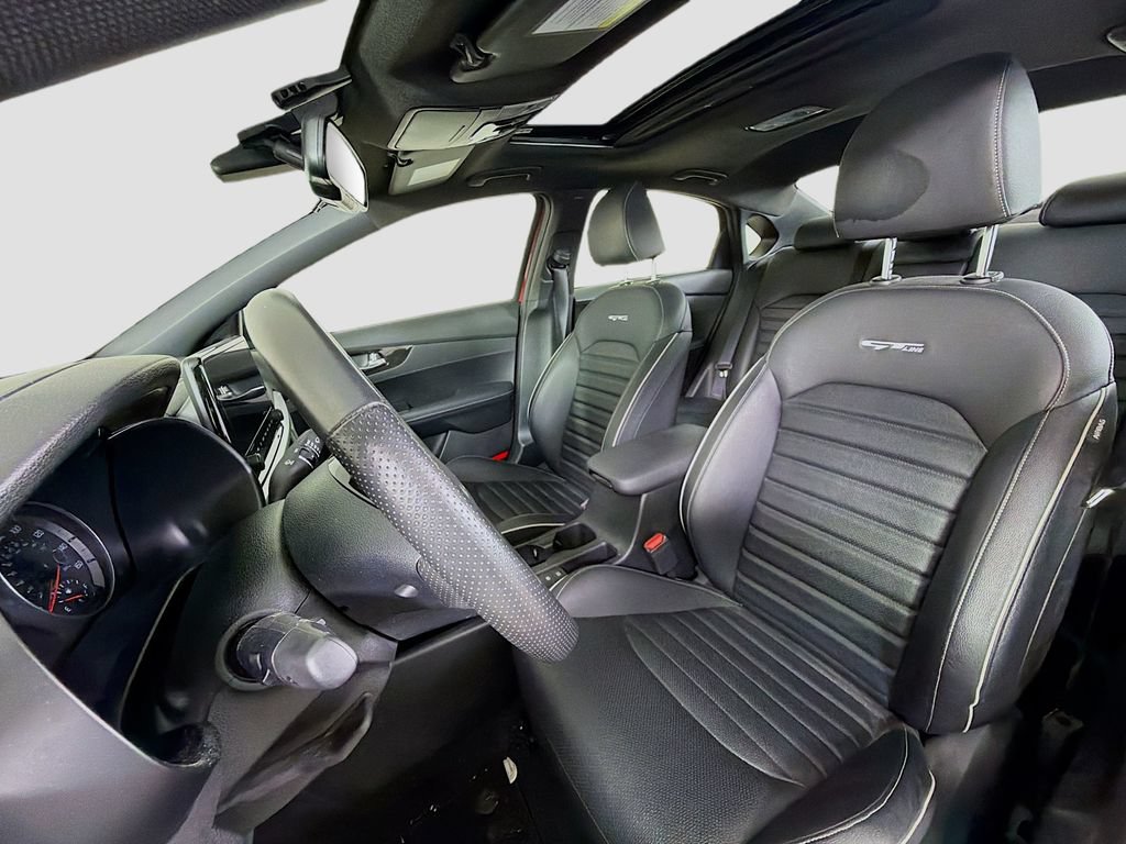 Used 2024 Kia Forte GT-Line w/ GT-Line Premium Package FWD image 14