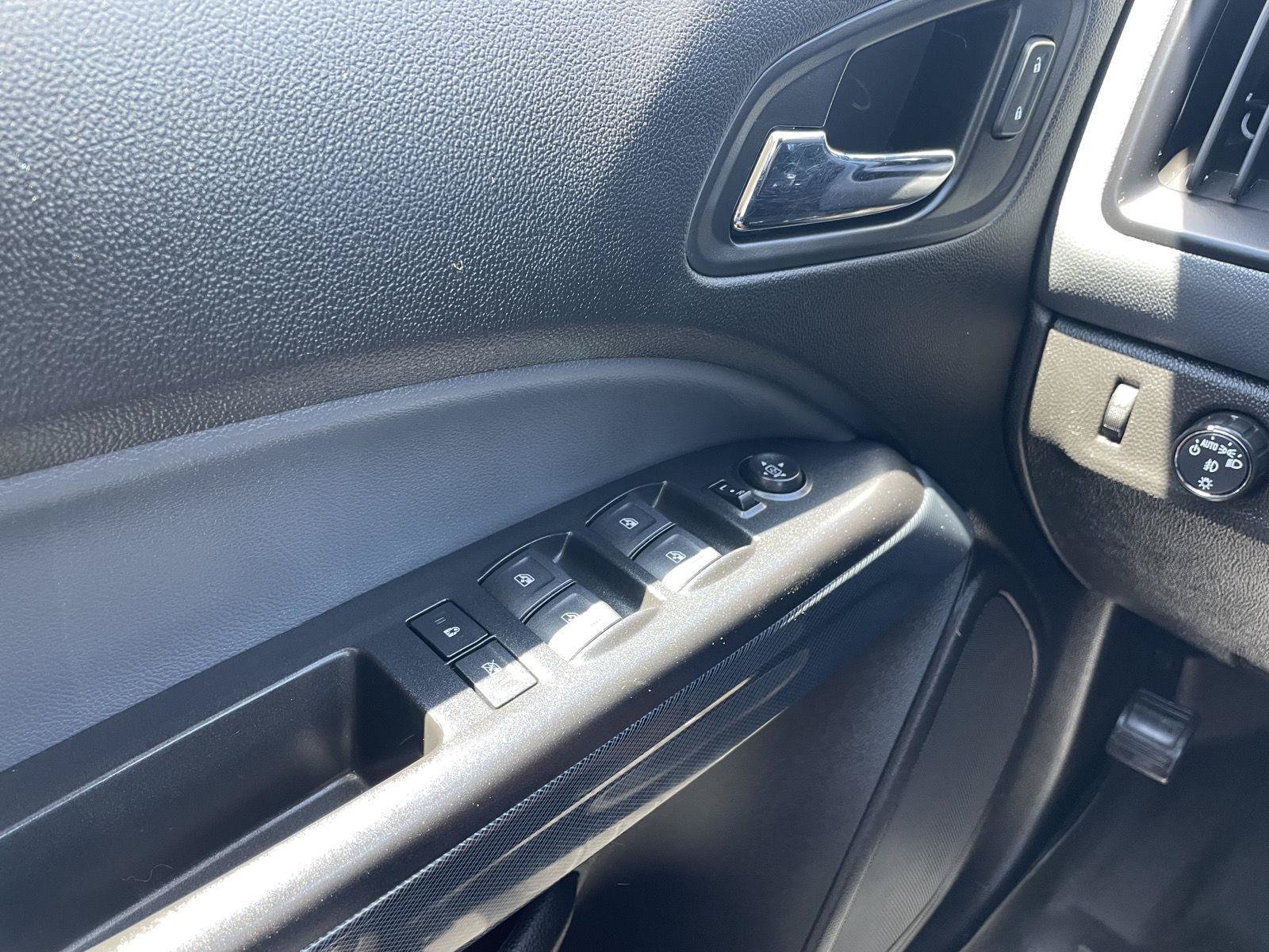 Used 2019 Chevrolet Colorado Z71 AWD/4WD image 29