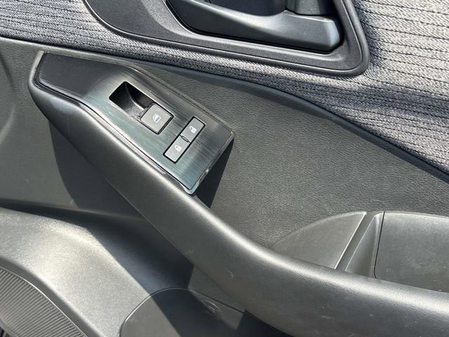 Used 2023 Nissan Rogue S image 14