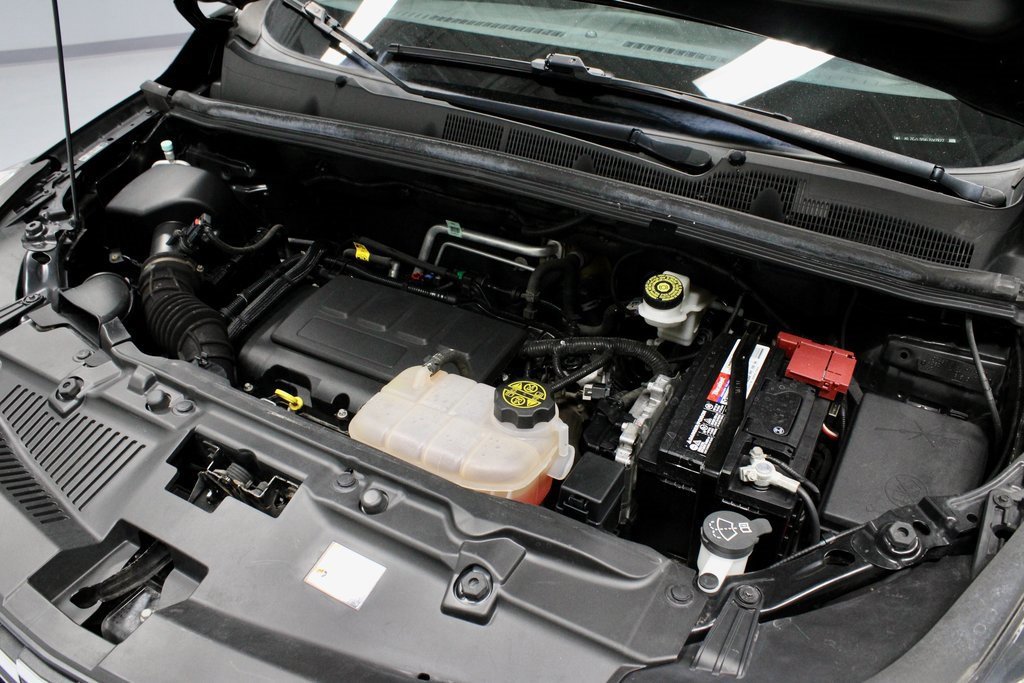 Used 2020 Chevrolet Trax LT w/ Redline Edition image 15