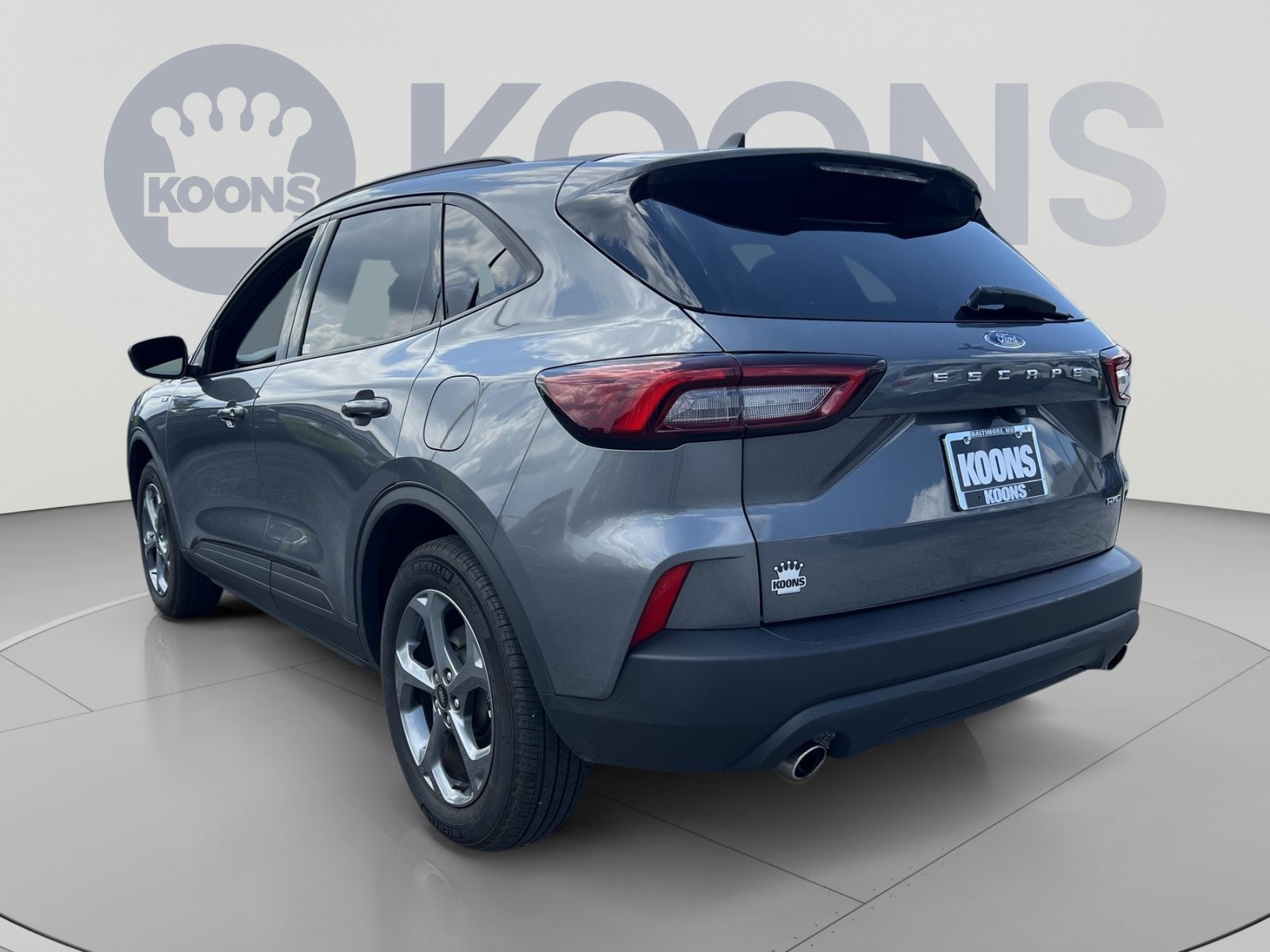 Certified 2025 Ford Escape ST-Line AWD/4WD image 4