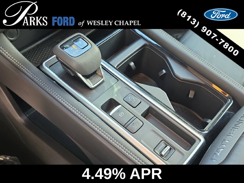 Used 2025 Nissan Pathfinder Platinum FWD image 27