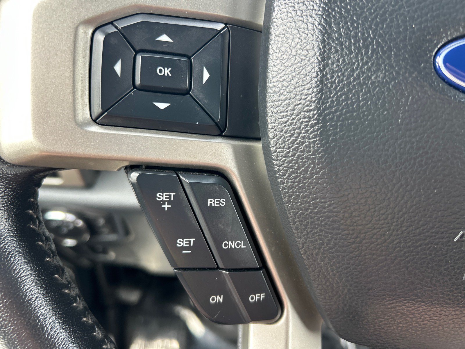 Certified 2022 Ford F250 Lariat AWD/4WD image 25