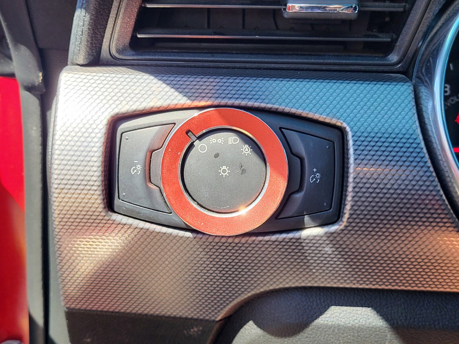 Certified 2018 Ford Mustang EcoBoost w/ Equipment Group 101A image 19