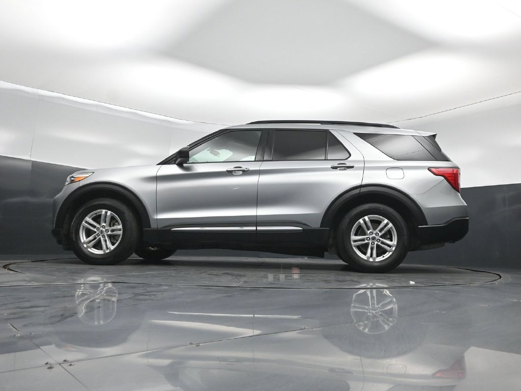 Certified 2020 Ford Explorer XLT RWD image 8