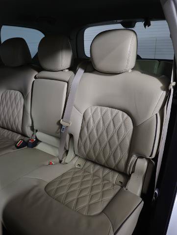 Used 2022 Nissan Armada Platinum AWD/4WD image 12