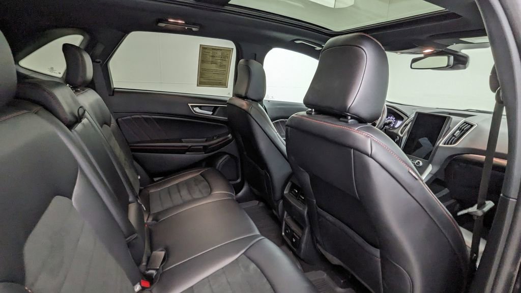 Certified 2024 Ford Edge ST-Line image 39
