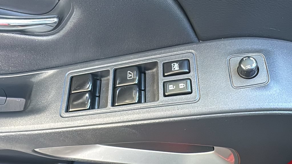 Used 2022 Nissan Frontier SV w/ Technology Package RWD image 18