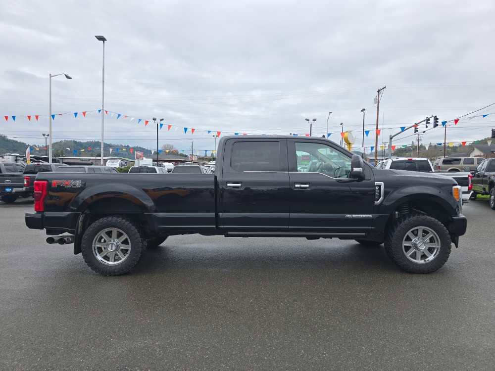 Certified 2019 Ford F350 Limited image 6