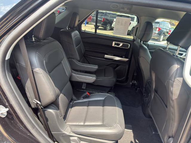 Certified 2023 Ford Explorer XLT w/ Equipment Group 202A AWD/4WD image 17