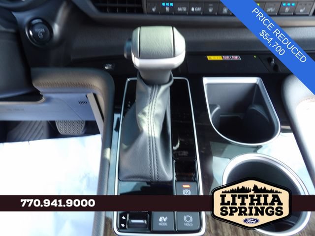 Used 2026 Toyota Sienna Limited FWD image 18