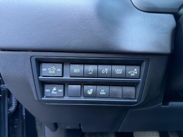 Used 2026 Toyota Tundra Platinum AWD/4WD image 24