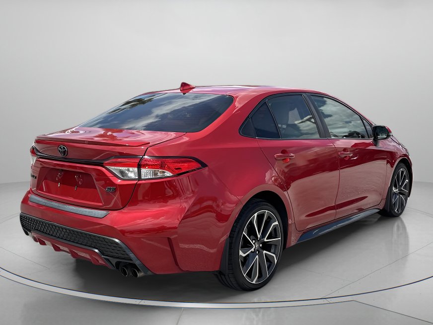 Used 2021 Toyota Corolla SE FWD image 3