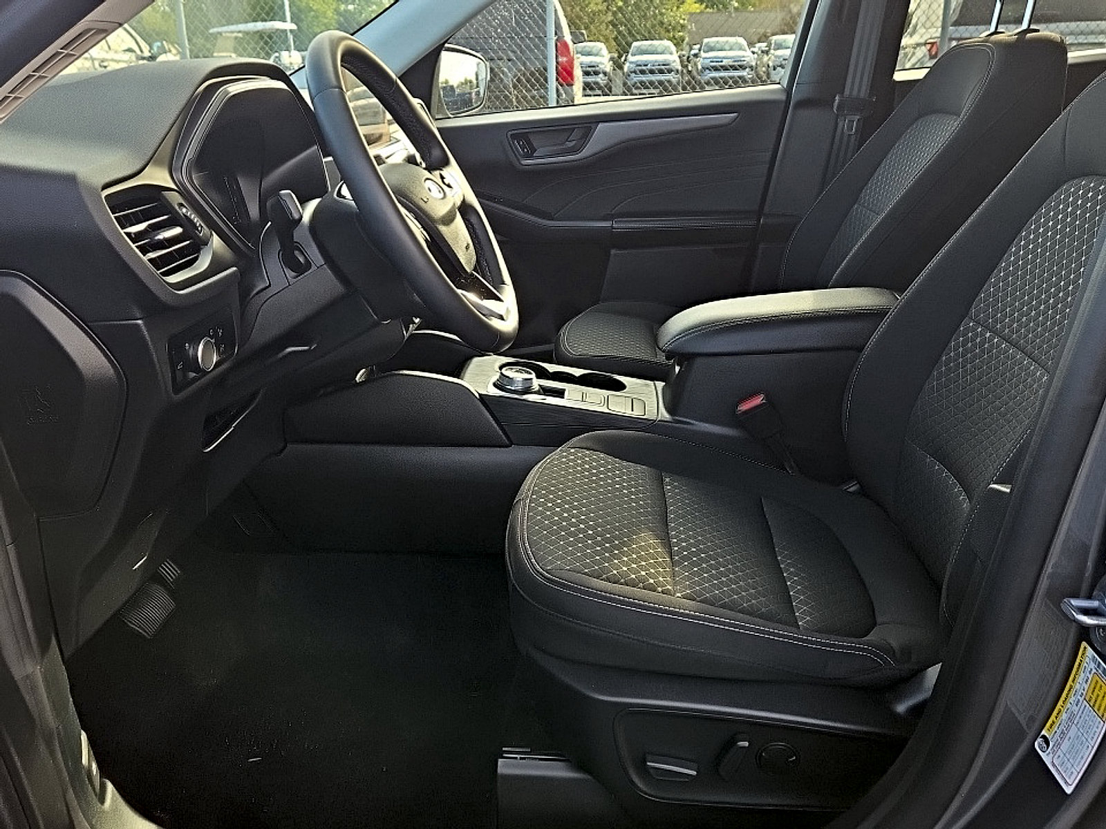 Certified 2023 Ford Escape Active AWD/4WD image 11