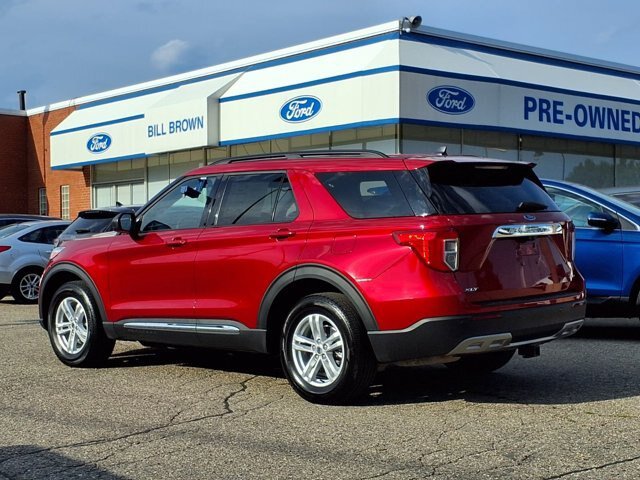 Certified 2024 Ford Explorer XLT w/ Equipment Group 202A AWD/4WD image 2
