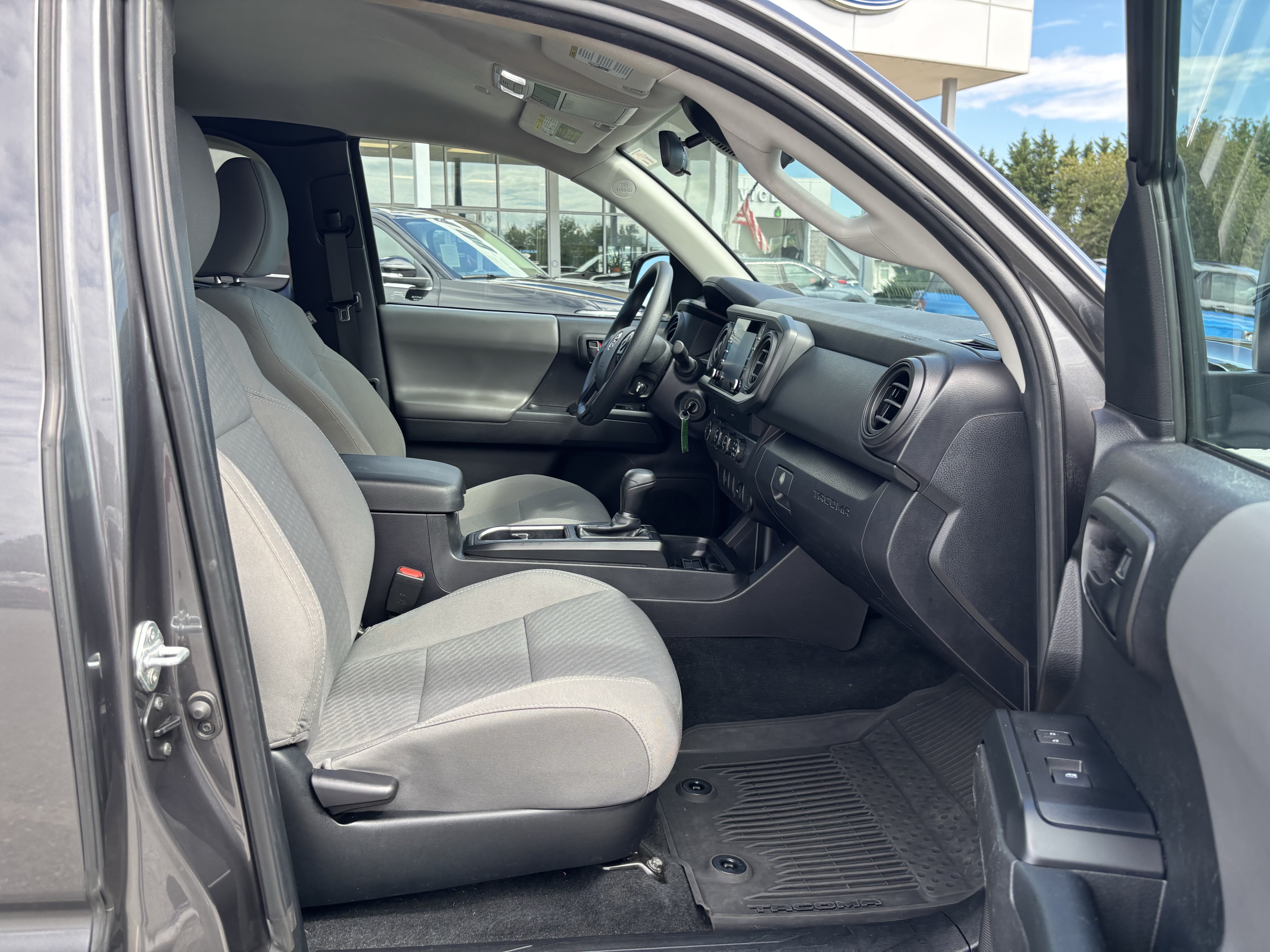 Used 2022 Toyota Tacoma SR AWD/4WD image 35