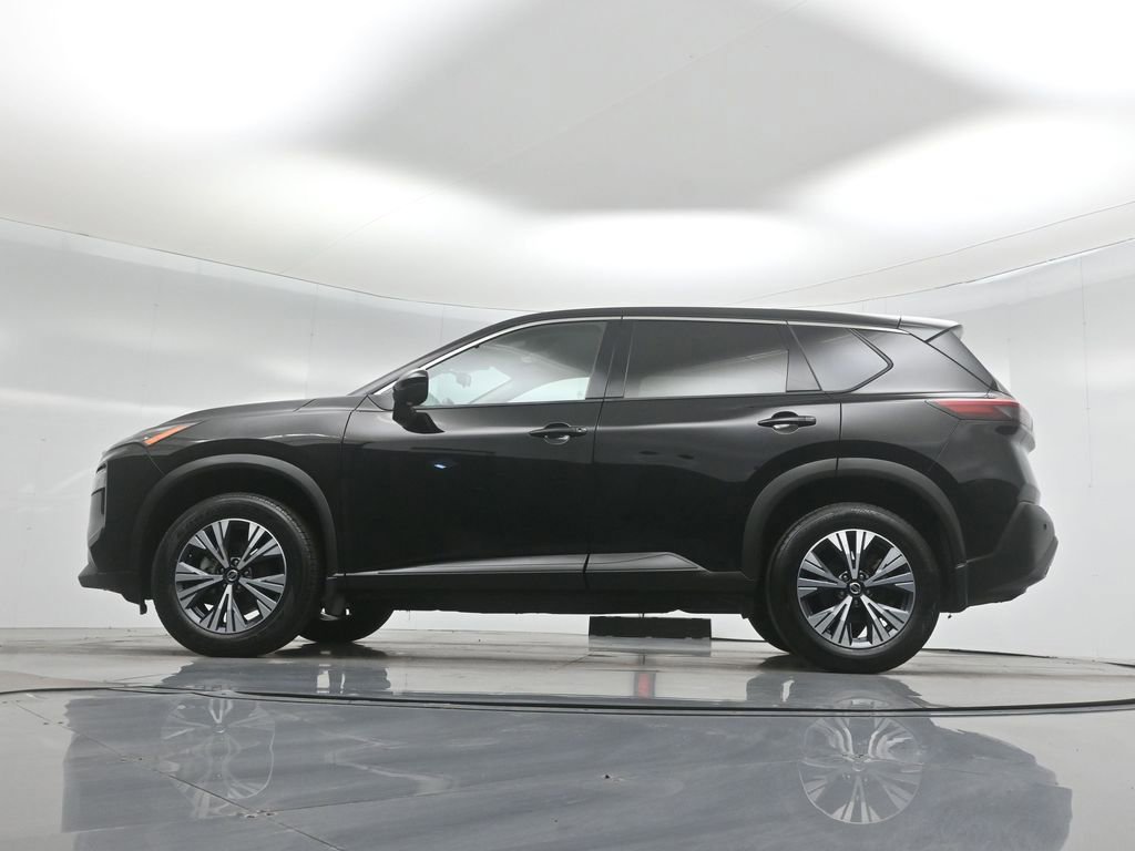 Used 2021 Nissan Rogue SV image 25