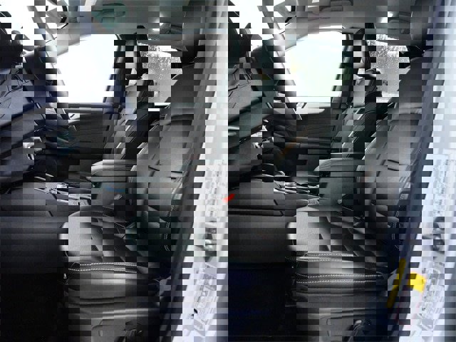 Certified 2025 Ford Escape Platinum image 17