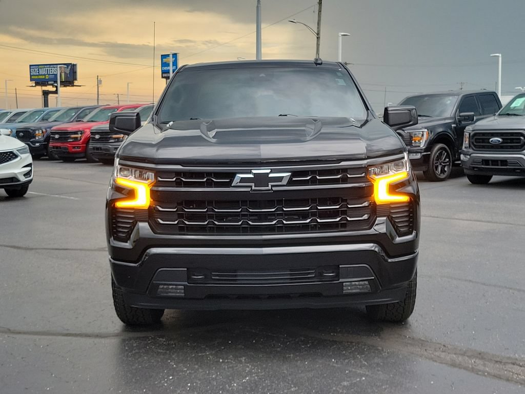 Used 2026 Chevrolet Silverado 1500 RST w/ RST Select Package AWD/4WD image 2