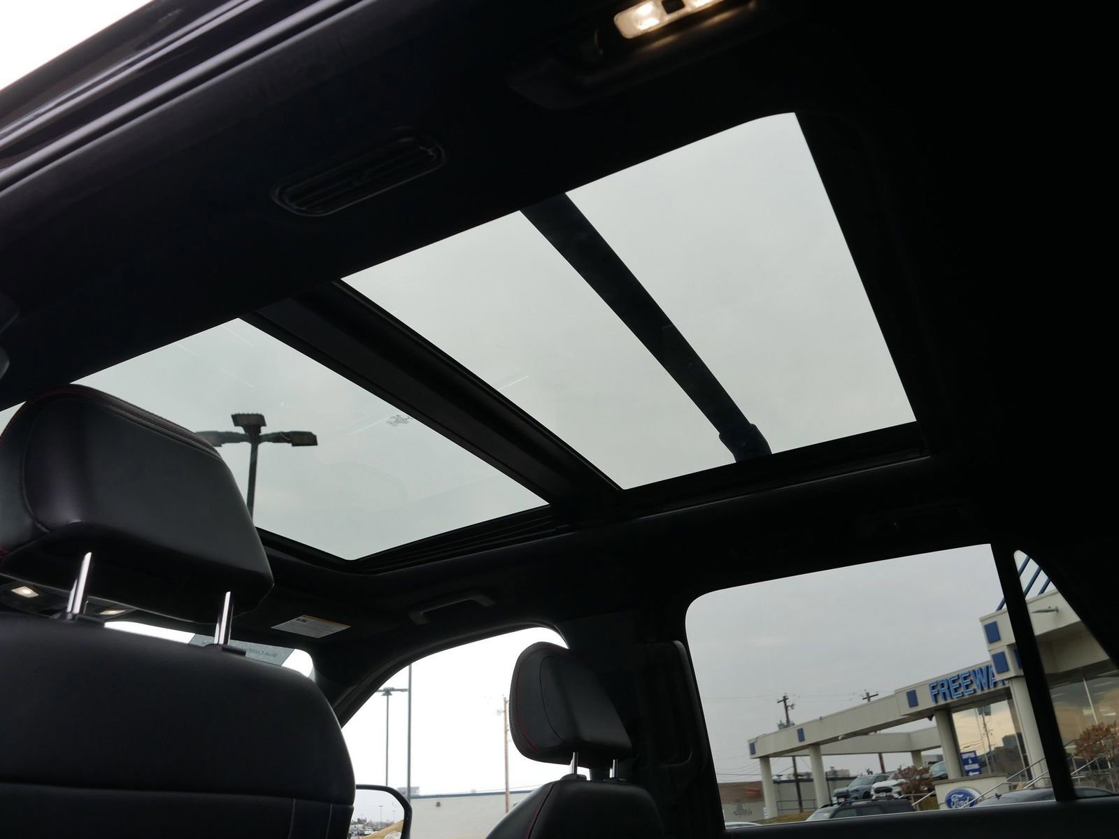 Certified 2021 Ford Expedition Limited image 22