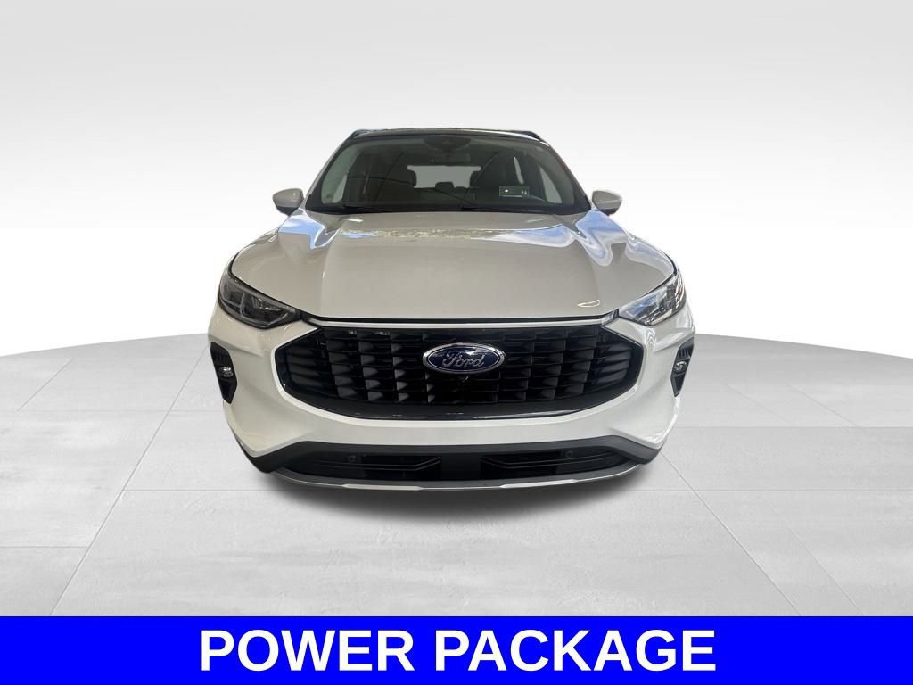 Certified 2024 Ford Escape SE w/ PHEV Premium Package image 8