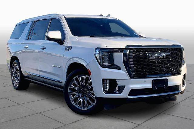 Used 2024 GMC Yukon XL Denali Ultimate image 2