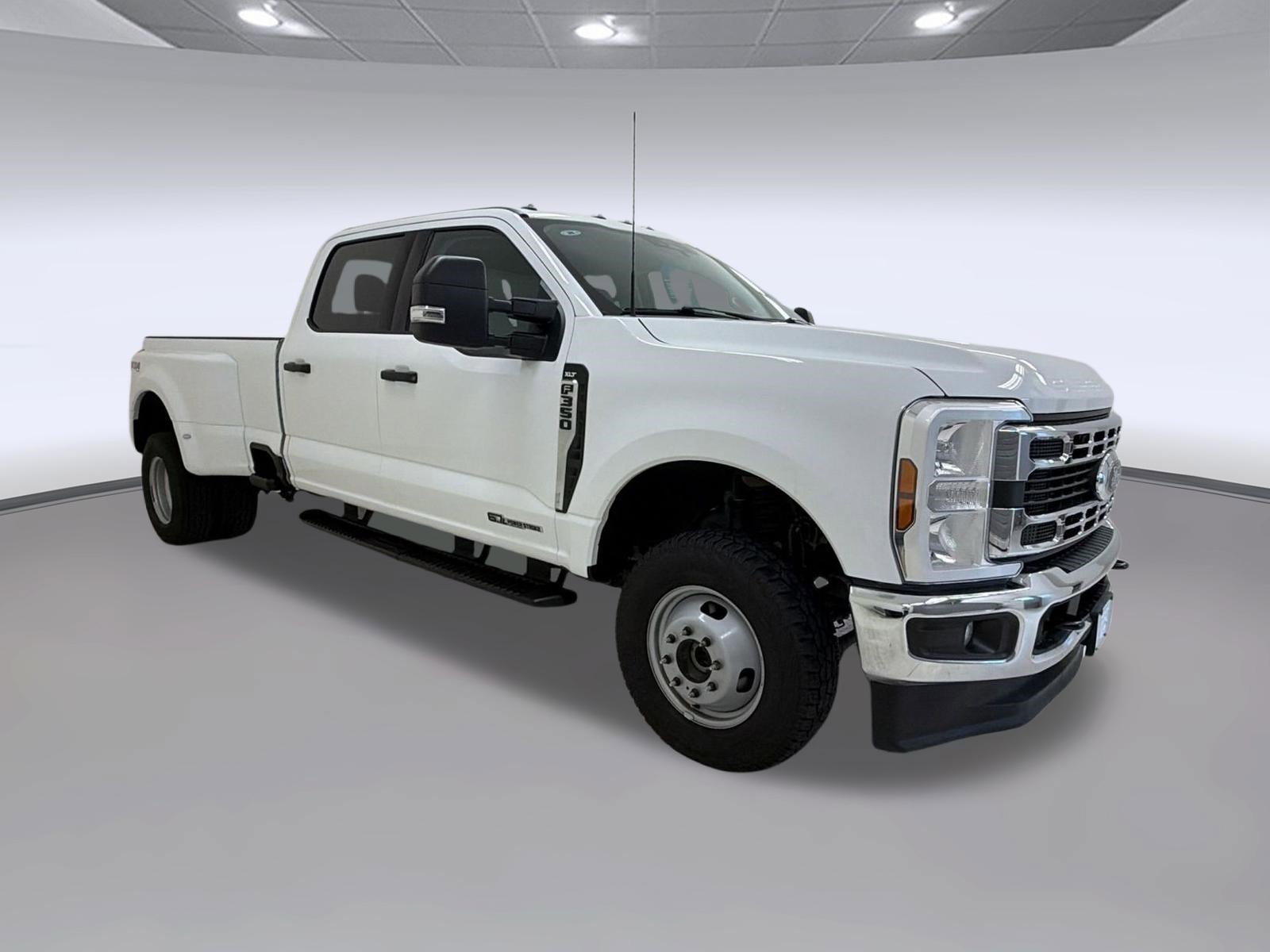 Certified 2024 Ford F350 XLT w/ FX4 Off-Road Package AWD/4WD image 7