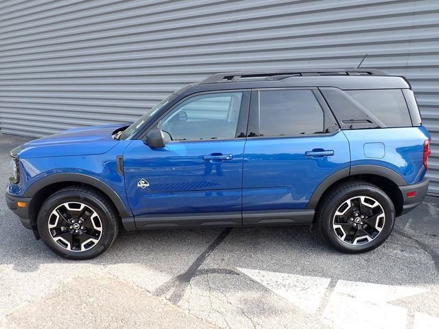 Certified 2023 Ford Bronco Sport Outer Banks w/ Tech Package AWD/4WD image 2