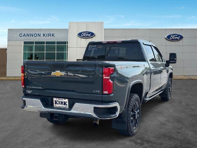 Used 2025 Chevrolet Silverado 2500 LTZ w/ LTZ Premium Package AWD/4WD image 7