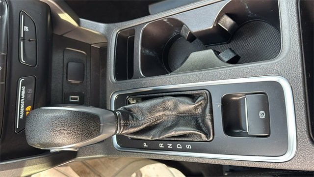 Certified 2019 Ford Escape S image 26