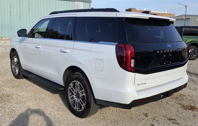 Certified 2025 Ford Expedition Active AWD/4WD image 8