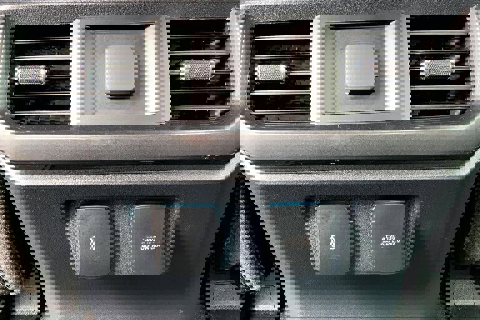 Certified 2022 Ford F150 XLT w/ Equipment Group 302A High image 34