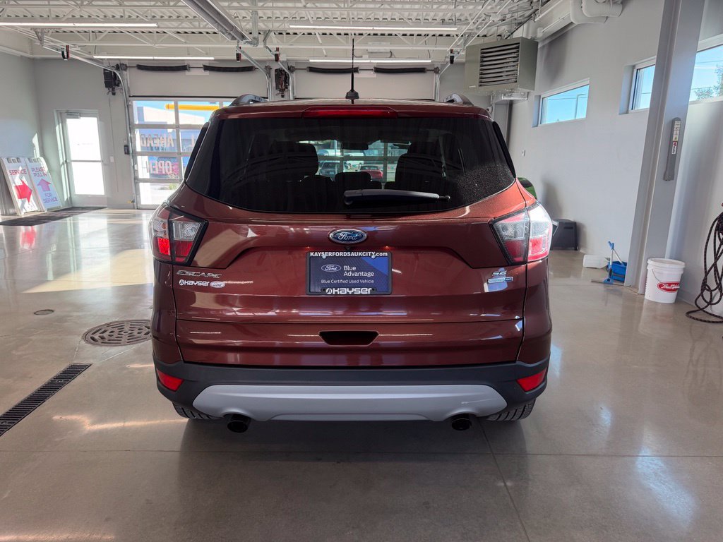 Certified 2018 Ford Escape SE AWD/4WD image 10