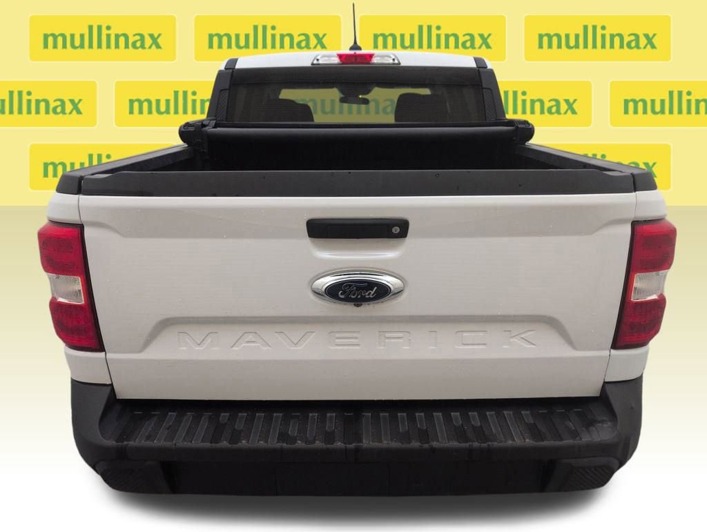 Certified 2022 Ford Maverick XL image 4
