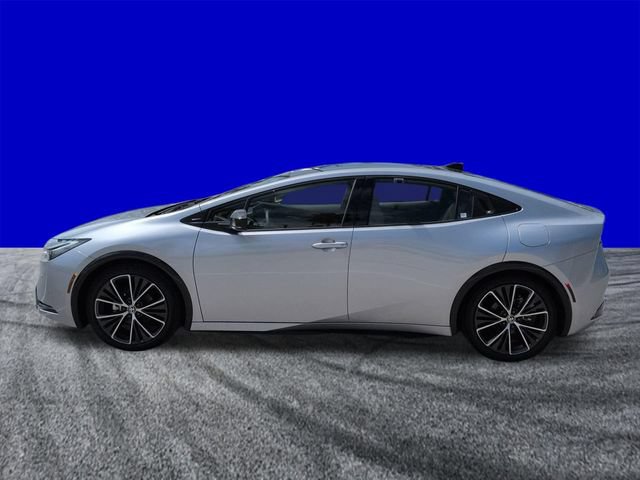 Used 2023 Toyota Prius XLE FWD image 7