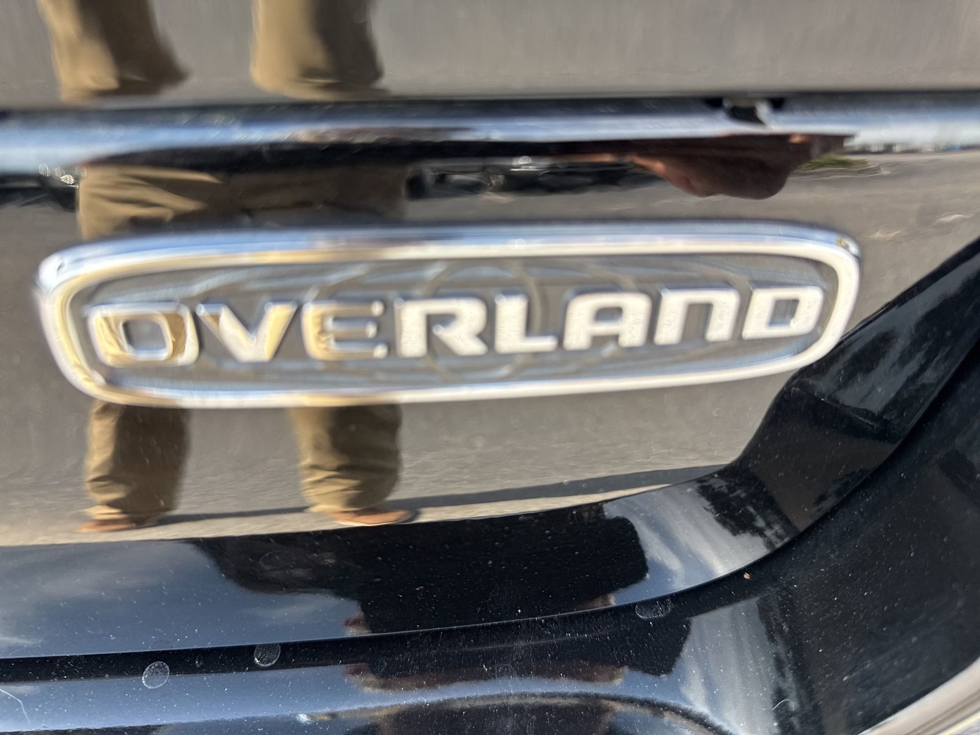 Used 2022 Jeep Grand Cherokee Overland w/ Luxury Tech Group IV image 7