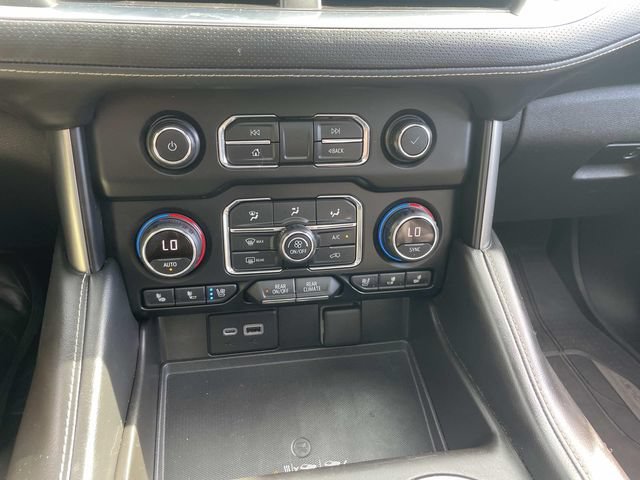 Used 2021 Chevrolet Suburban Premier AWD/4WD image 30