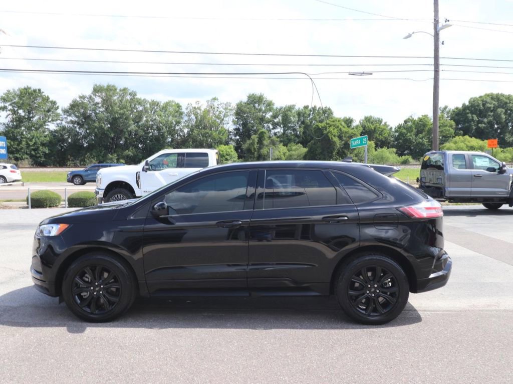 Certified 2023 Ford Edge SE w/ Black Appearance Package AWD/4WD image 5