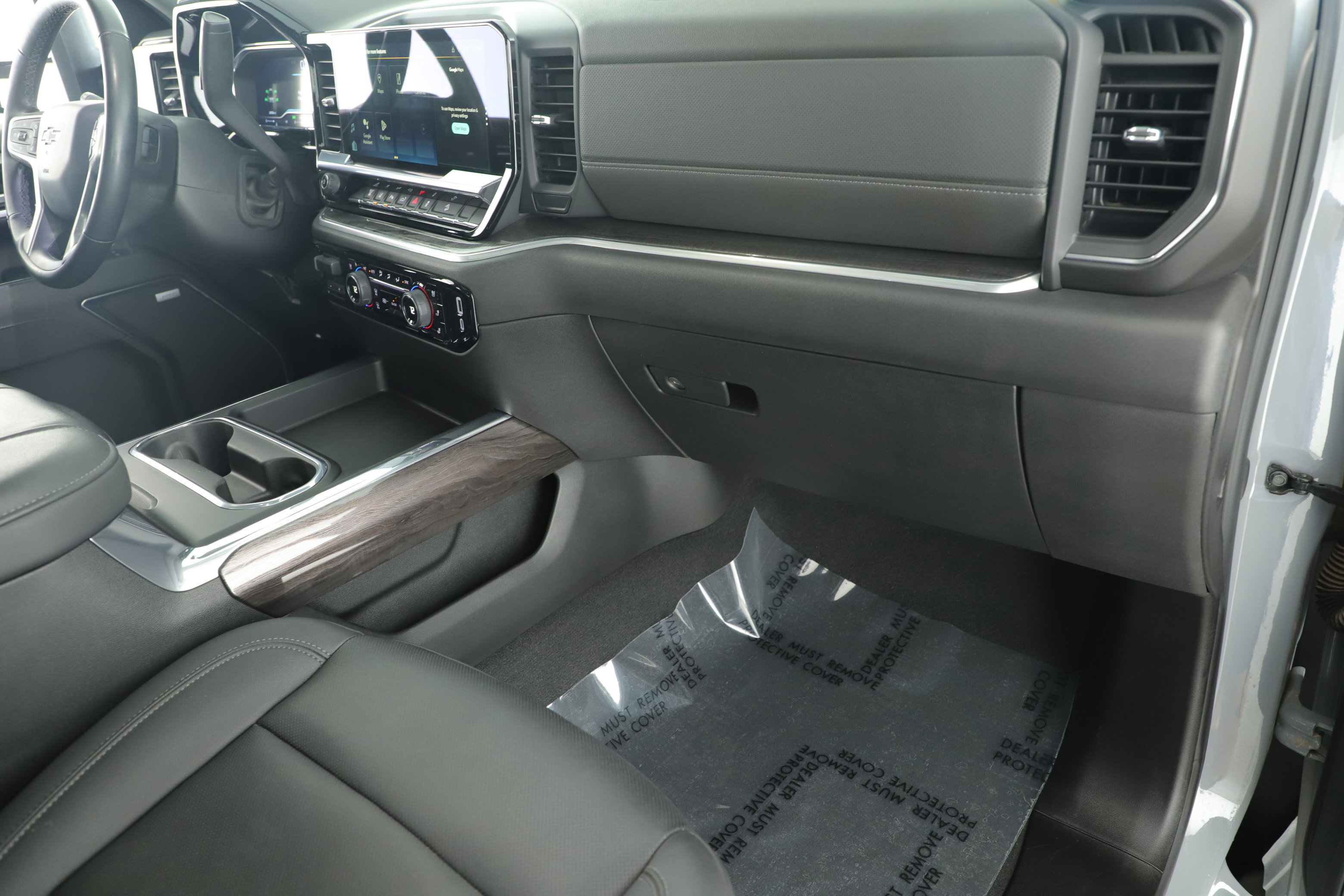 Used 2024 Chevrolet Silverado 2500 LTZ w/ LTZ Plus Package image 22