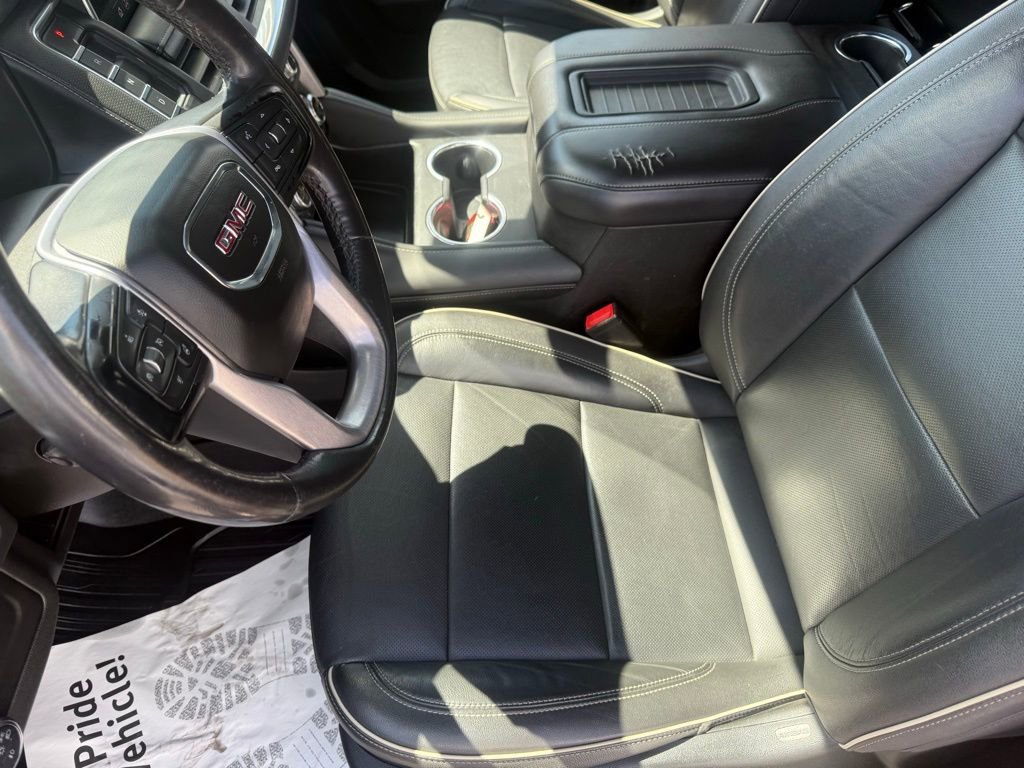Used 2021 GMC Yukon XL SLT w/ SLT Premium Package AWD/4WD image 16