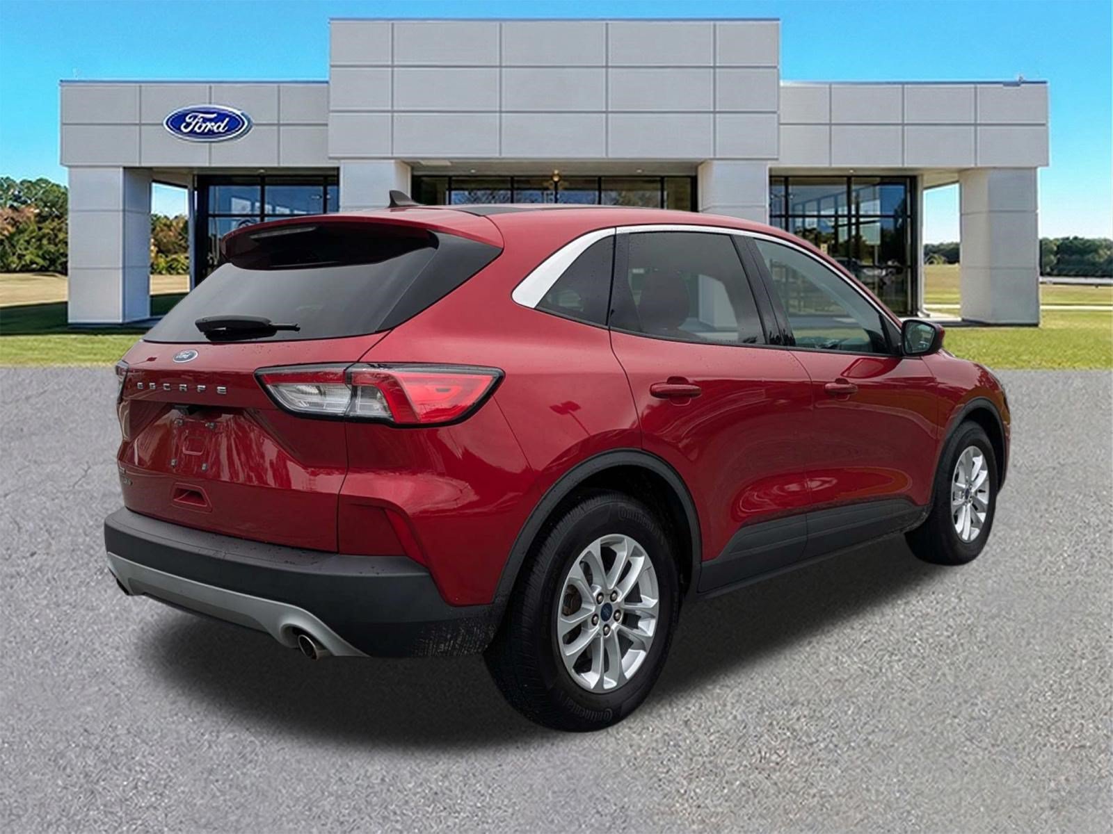 Certified 2021 Ford Escape SE w/ Convenience Package FWD image 2