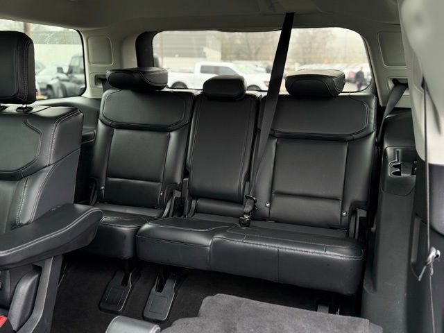 Certified 2025 Ford Expedition Platinum image 38