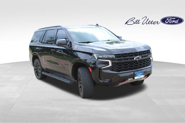 Used 2023 Chevrolet Tahoe Z71 w/ Luxury Package AWD/4WD image 3
