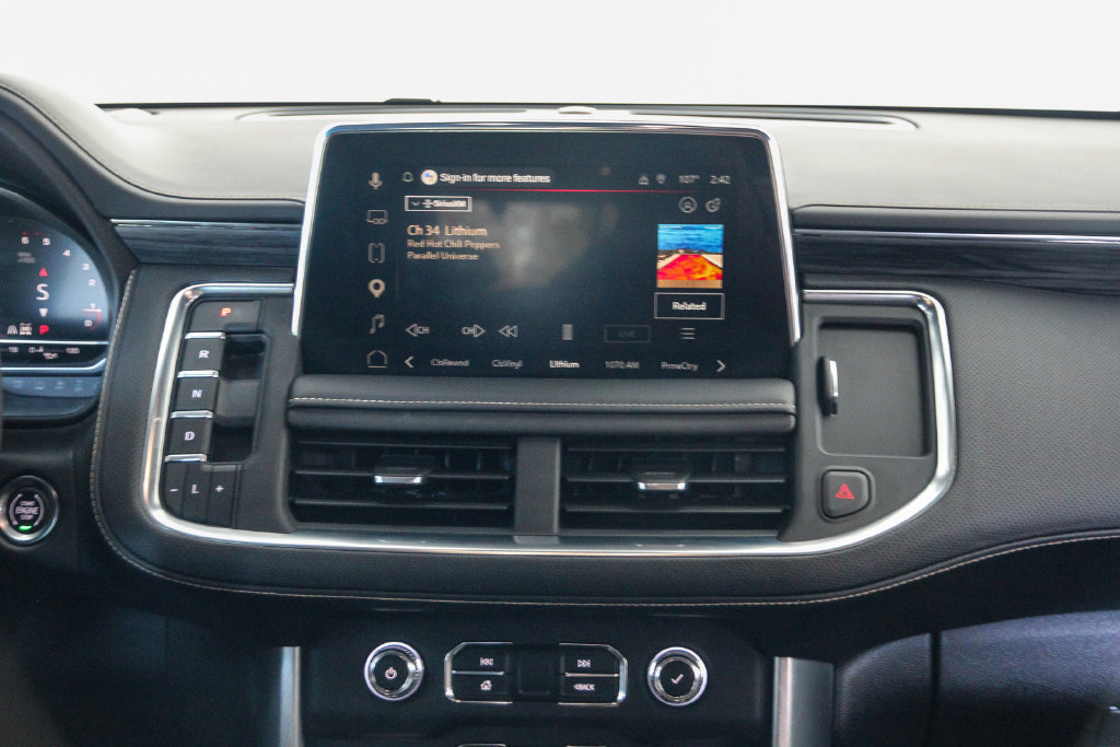 Used 2023 GMC Yukon SLT w/ SLT Luxury Package AWD/4WD image 14